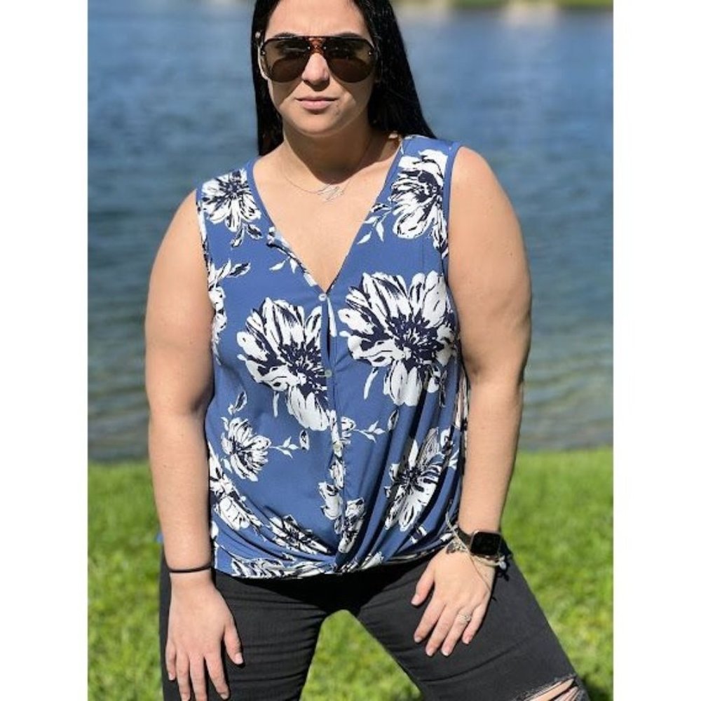 Women's Plus Floral Print Tank Twist-Front Sleeveless Top Blue and White 3X